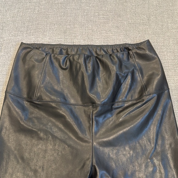 BNWT Aritzia Wilfred Free Daria Pant - Picture 4 of 8